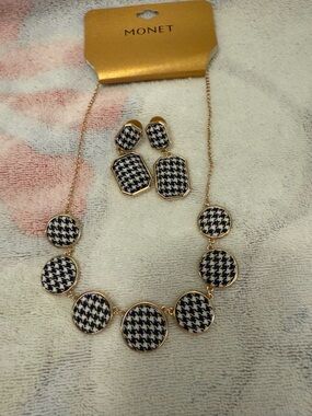 Necklace and earring set.